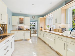 Kitchen- click for photo gallery